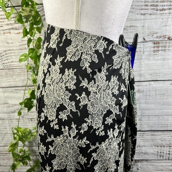 Lucie Lucie Skirt size Large Black Ivory Floral Jersey Slinky Lace Pencil Slim - Picture 8 of 11